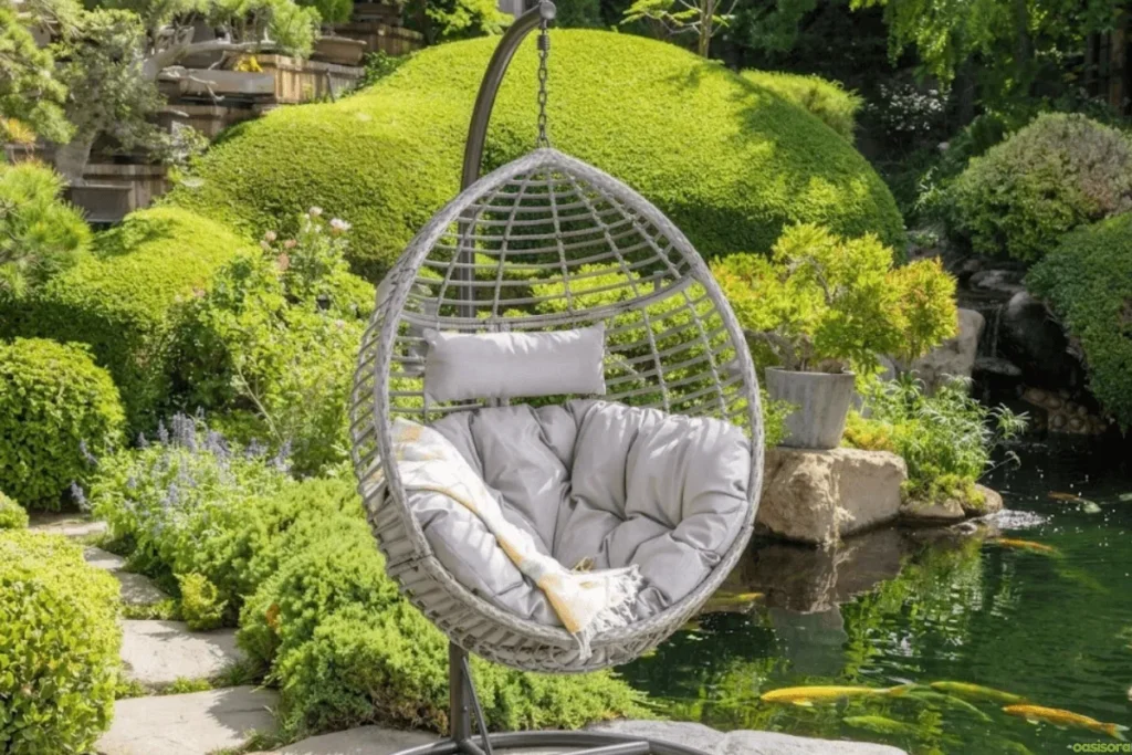 Hanging-Egg-Chairs
