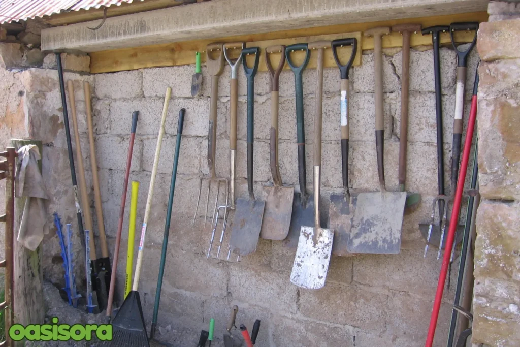 Low-impact-Tools-Equipment-for-garden.
