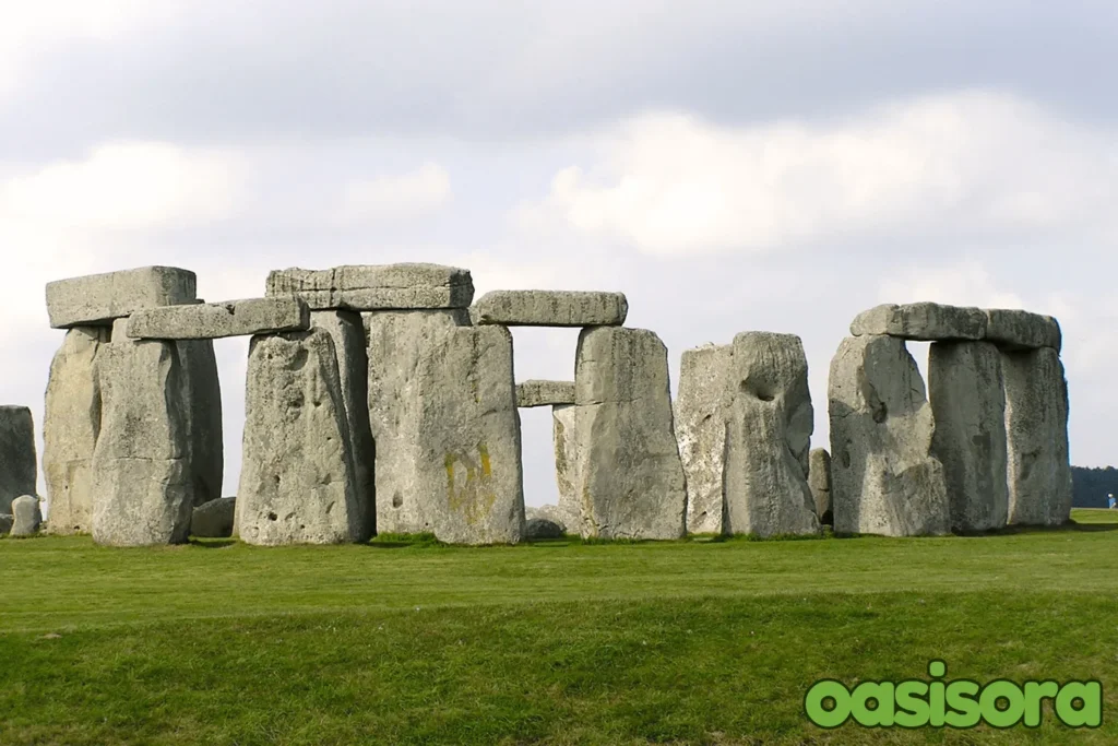 
Stable-stones-with-big-base