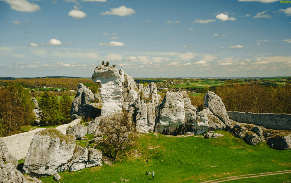 Mountain-Formations-Using-Large-Anchor-Stones